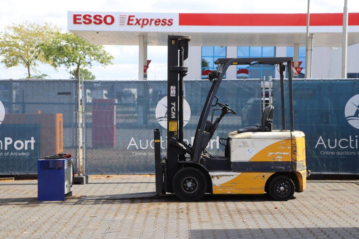 Forklift TCM FB25-6 Electric 2500kg 4.1m 2000 2000 FB25-6 2000 1 Forklift image 2