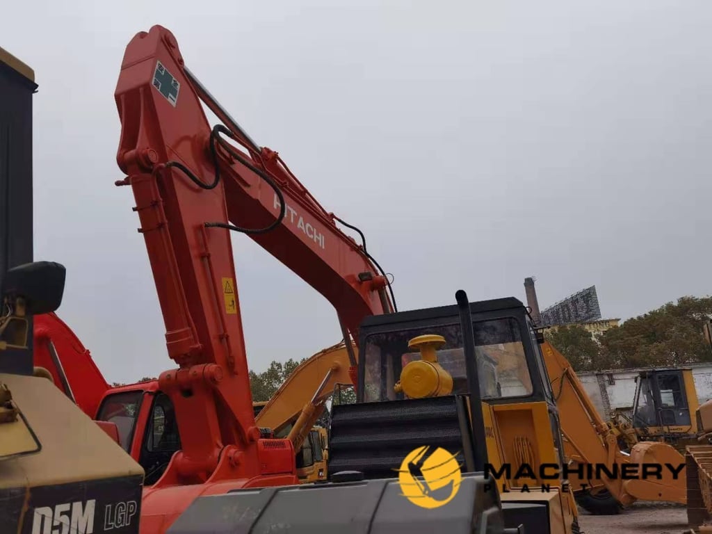 Hitachi ZX350-3 Crawler Excavator GOOD CONDITION ZX350-3 2019 1 Crawler Excavators image 3