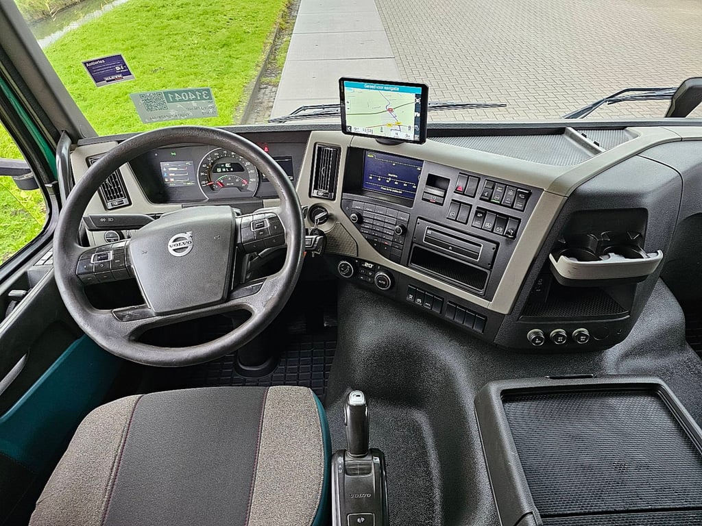 Heavy machinery product image - Image 8 of 16