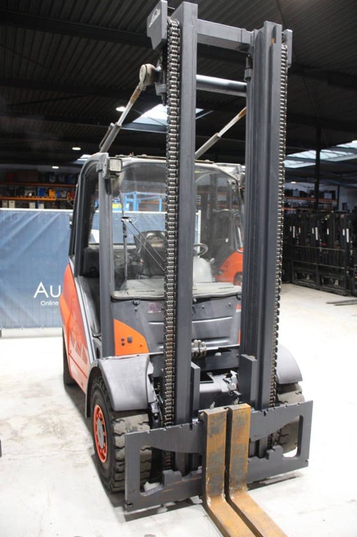 Forklift Linde H45D-02 Diesel 4500kg 2013 2013 H45D-02 2013 1 Forklift image 6
