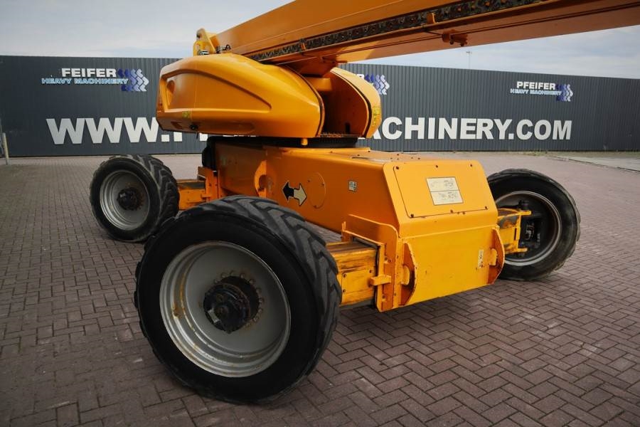 JLG 1350SJP Diesel, 4x4x4 Drive 43.3m Working Height, 2010 JLG - 1350SJP - 61689 1350SJP Diesel, 4x4x4 Drive 43.3m Working...