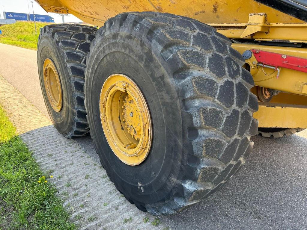 Caterpillar 740B 2011 70001402 740B 2011 1 image 13