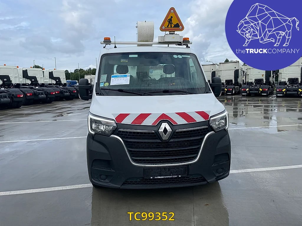 Renault Master Hoogtewerker 2023 TC99352 Renault Master Hoogtewerker 2023 1 image 2