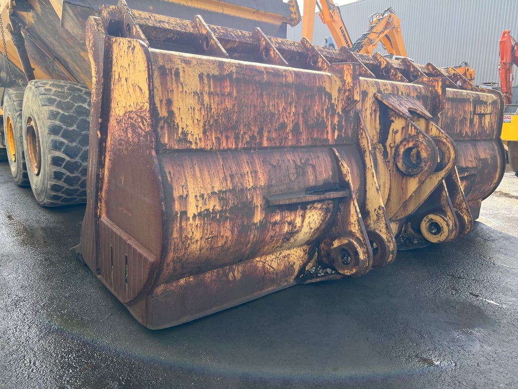 Caterpillar 990 2010 00033826 990 2010 1 image 3