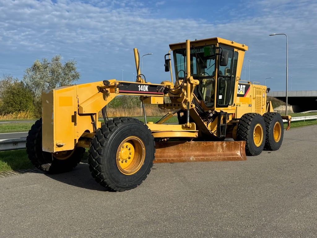 Caterpillar 140K 2013 00033627 140K 2013 1 image 2