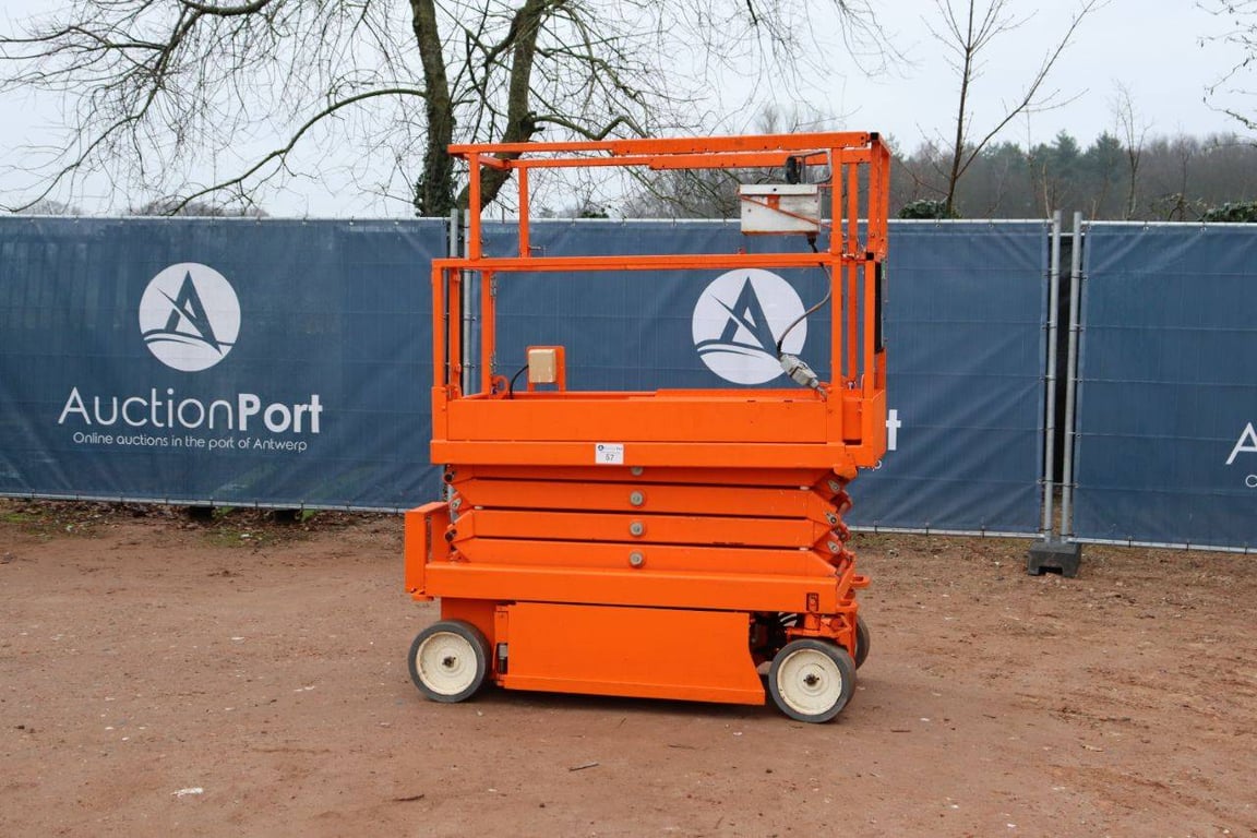 Scissor Lift Skyjack Electric 1 Scissor Lifts image 3