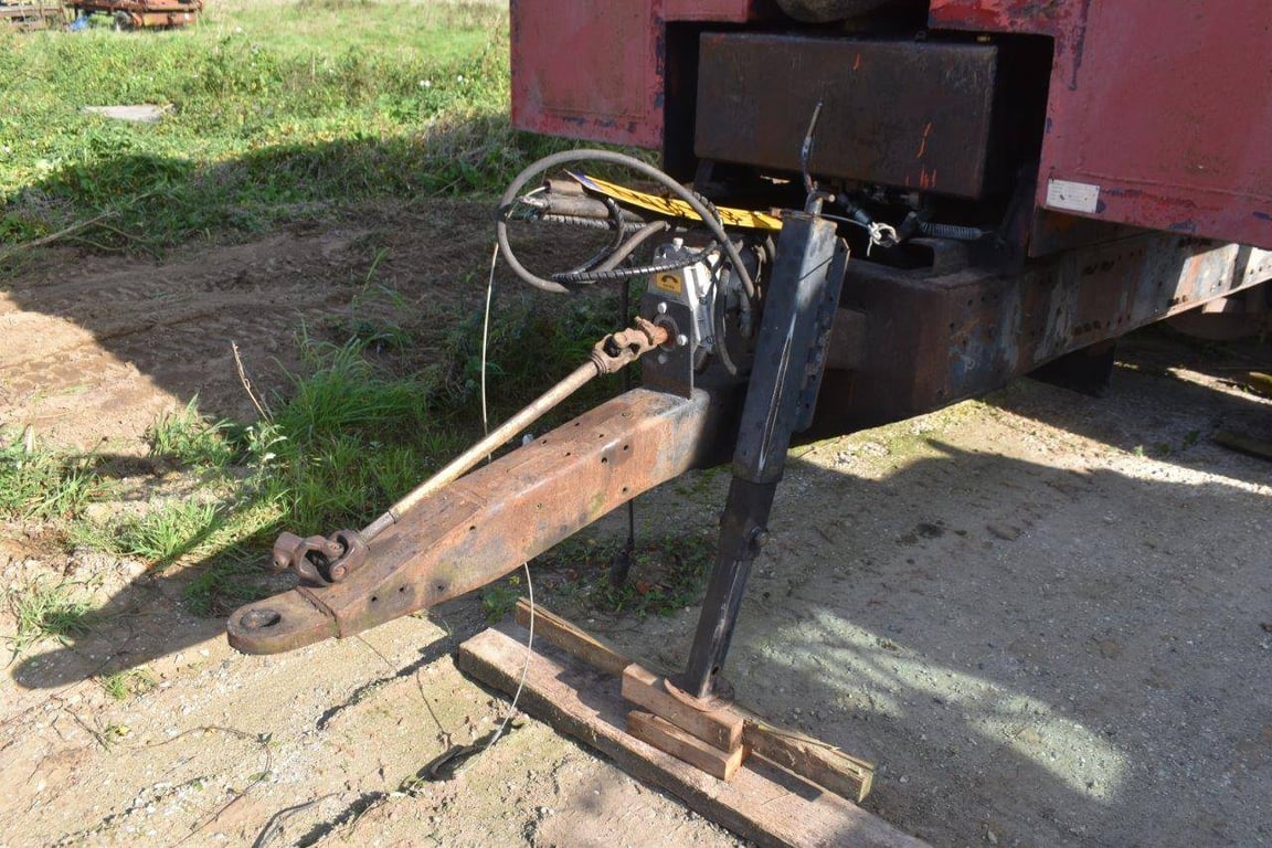 Lyonnet BL12 tipper trailer 1999 Lyonnet BL12 1999 1 image 15