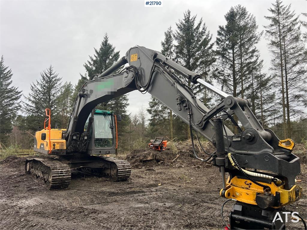 Volvo ec210cl excavator w/ rototilt, sanding bucket and 2010 21790 ec210cl excavator w/ rototilt, sanding bucket and 2010 ...
