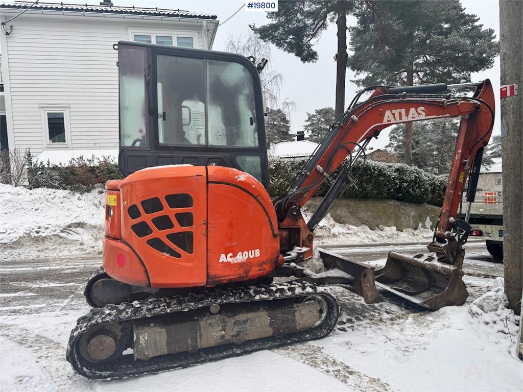 Atlas AC40U Mini Excavator w/ 2 buckets and Spike Hammer 2019 19800 AC40U Mini Excavator w/ 2 buckets and Spike Hammer 201...
