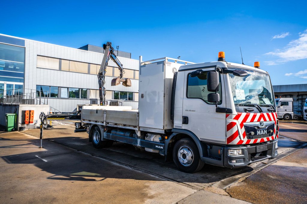 MAN TGL 12.190 BL + HIAB 055 D-1 HIDUO 2020 E64206 TGL 12.190 BL + HIAB 055 D-1 HIDUO 2020 1 image 2