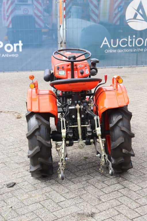 Mini tractor Kubota B7000 Diesel B7000 1 image 5