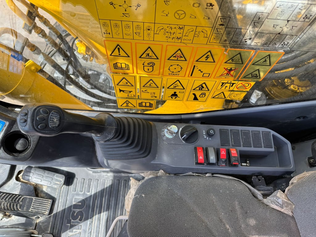 Komatsu PW180-11 2019 00033341 PW180-11 2019 1 image 8