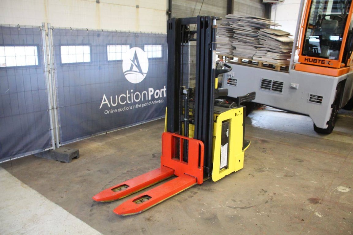 Hyster Electric Stacker 1400kg 4.63m 2017 2017 2017 1 image 8