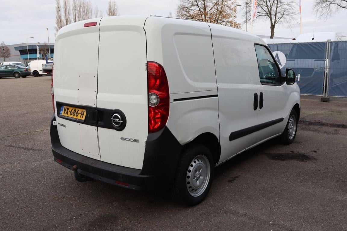Opel Combo Diesel 2016 Van 2016 Opel Combo 2016 1 image 6