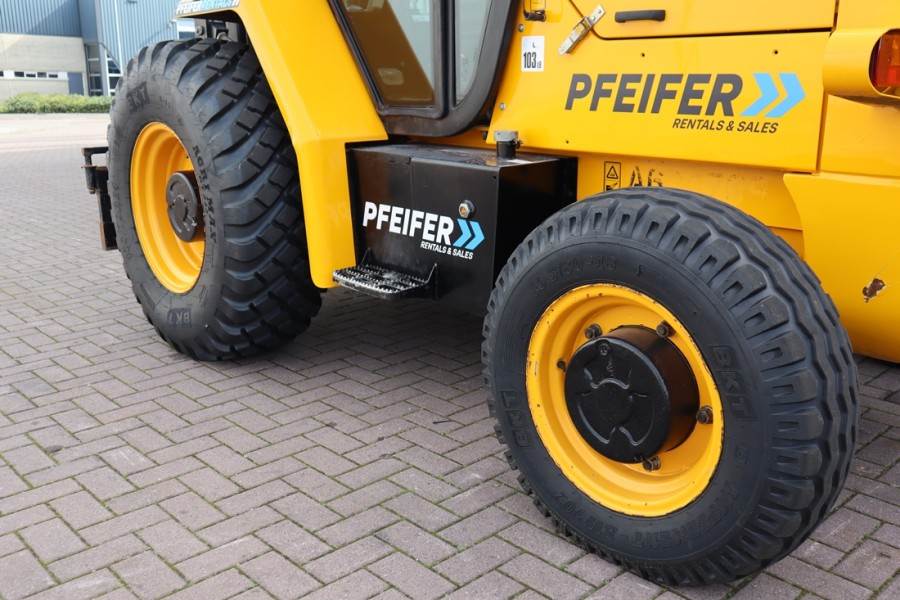 JCB 926 Diesel, 4x4 Drive, Triplex mast, 5500mm Liftin 2014 JCB - 926 - 61439 926 Diesel, 4x4 Drive, Triplex mast, 5500mm ...