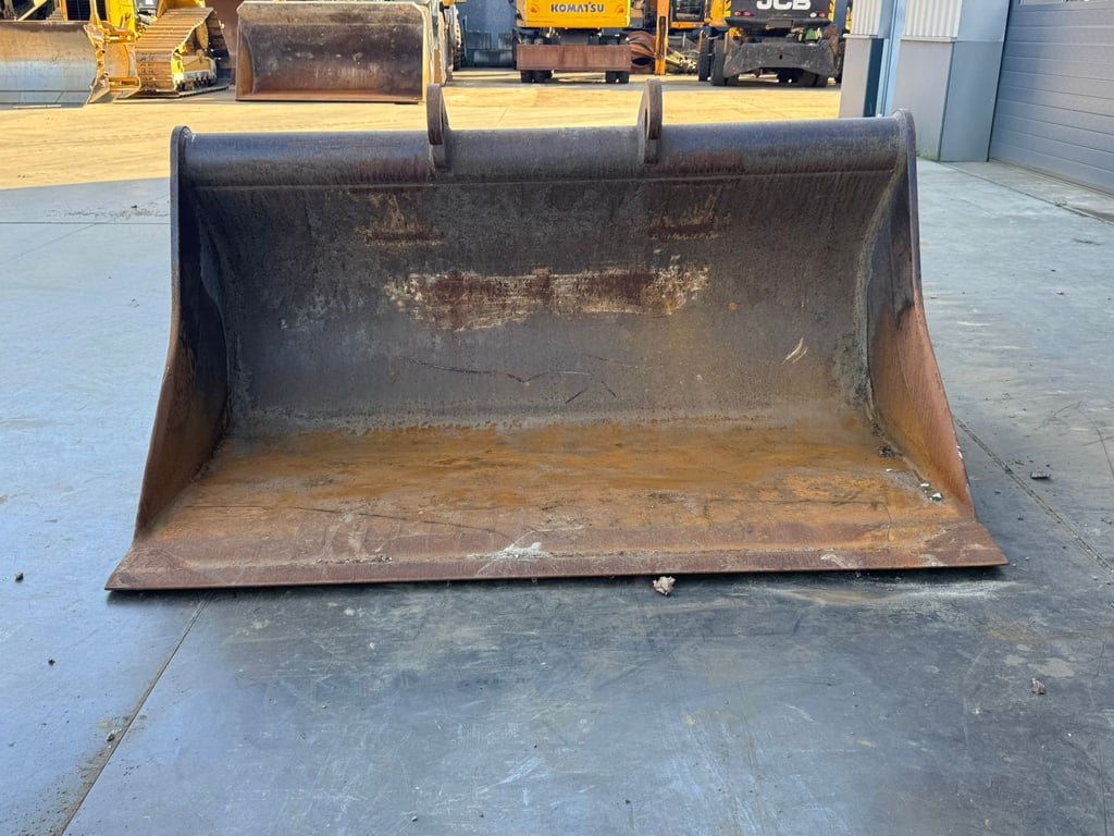 CW30 / CW40 Slotenbak 2200mm bucket 70001790 CW30 / CW40 Slotenbak 2200mm bucket 1 image 2