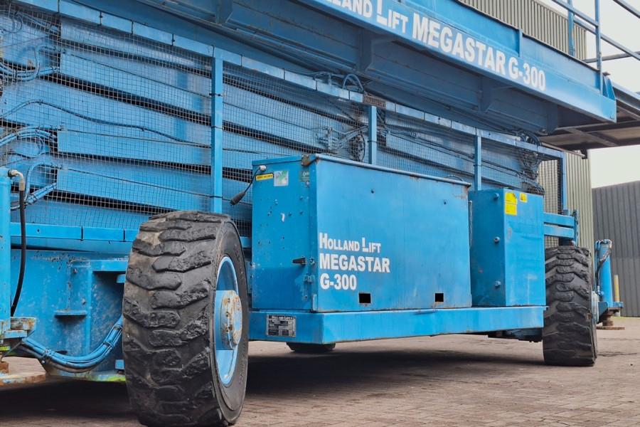 Holland Lift Megastar G300 Diesel, 4x4x4 Drive, 33.5m Working H 1998 HOLLAND LIFT - Megastar G300 - 90375 Holland lift Meg...