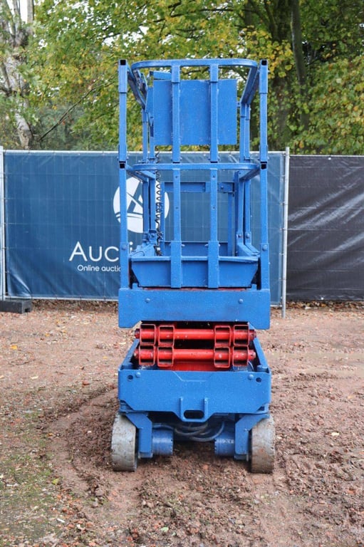 Scissor lift Genie GS-1532 Electric 6.6m 2014 2014 GS-1532 2014 1 Scissor Lifts image 8