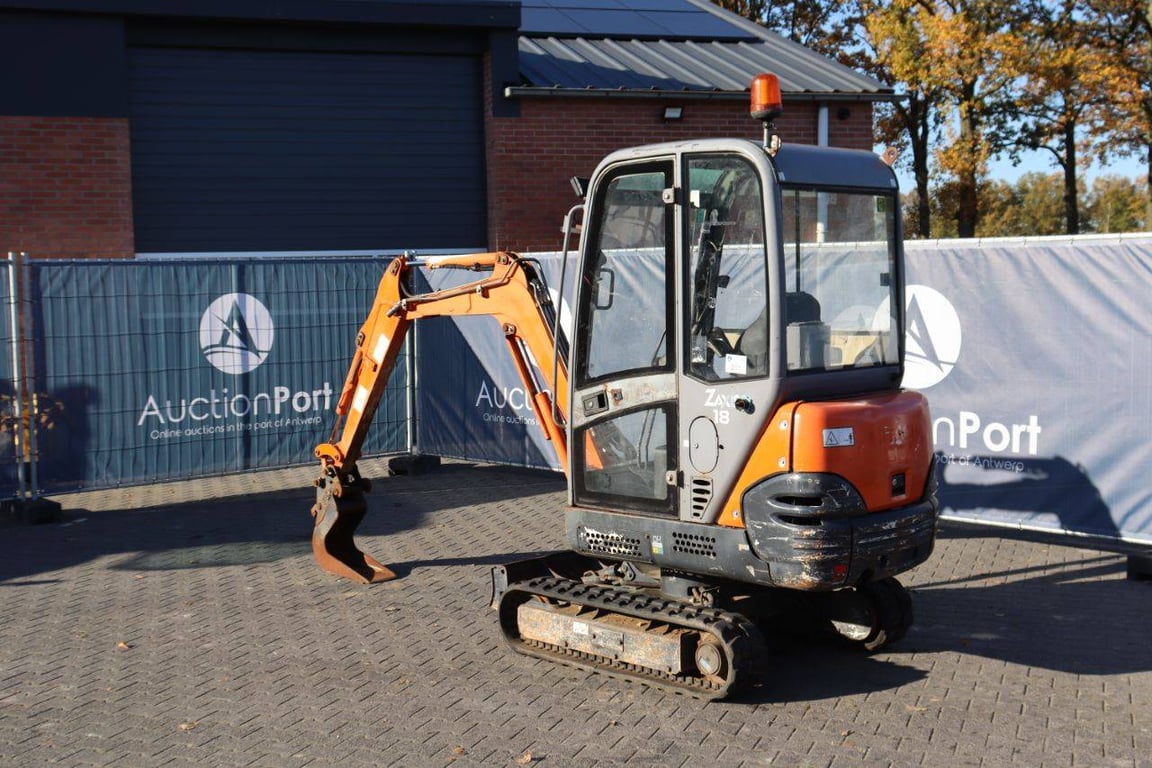 Mini excavator Hitachi ZX18 CLR Diesel 2009 2009 ZX18 CLR 2009 1 image 4