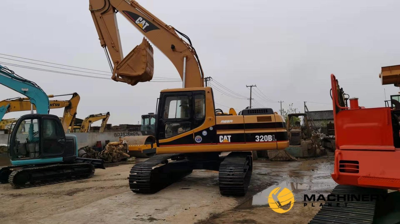 320BL Caterpillar Used Crawler Excavator 20tons LOW PRICE 320BL 2018 1 Crawler Excavators image 11