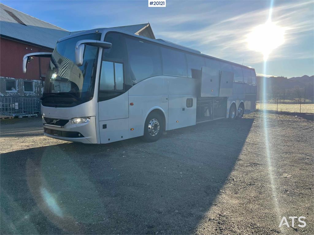 Volvo 9700 B11R Touring bus with seating for 13+1 and sl 2015 20121 9700 B11R Touring bus with seating for 13+1 and sl 201...