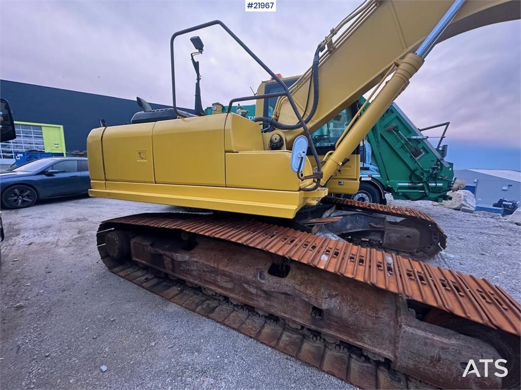Komatsu PC240LC-8 Crawler Excavator w/ Digger Bucket. 2007 21967 PC240LC-8 Crawler Excavator w/ Digger Bucket. 2007 1 Craw...