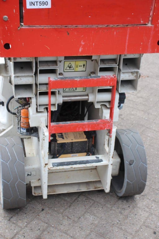 JLG 2032ES Electric Scissor Lift 2016 2016 2032ES 2016 1 Scissor Lifts image 15