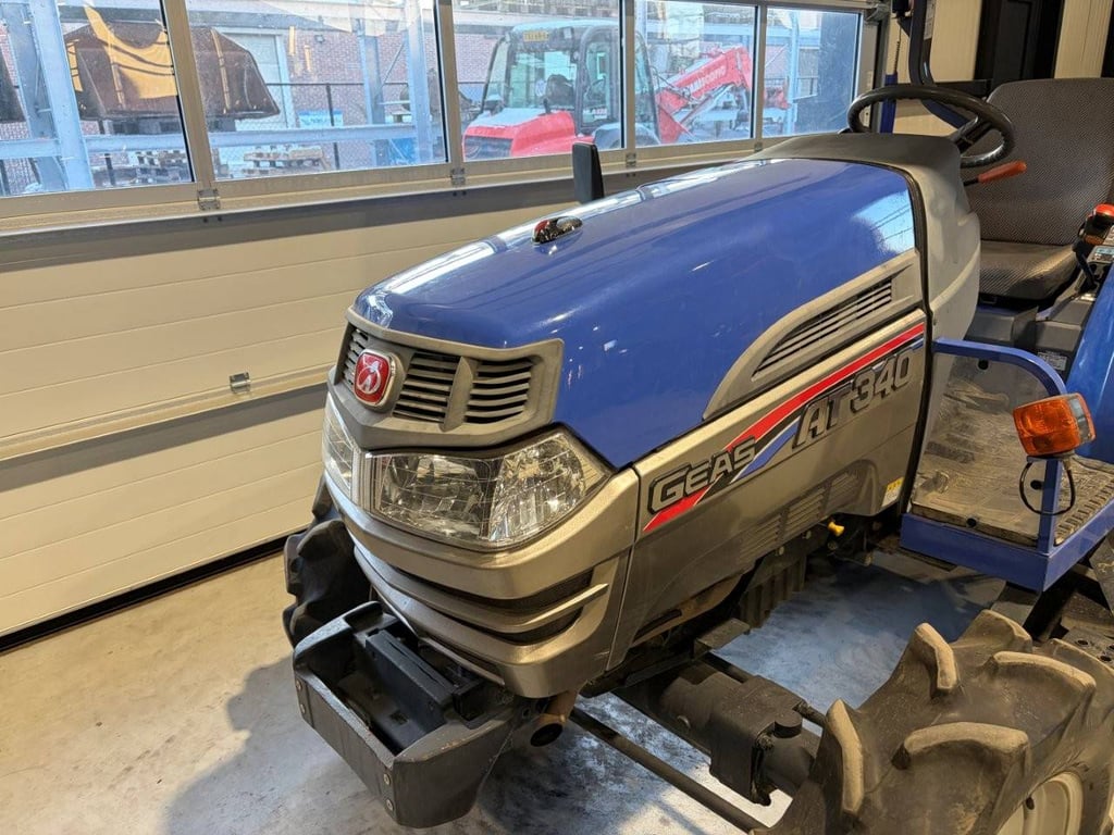 Crawler tractor Iseki AT 340 Diesel Iseki AT340 1 image 9