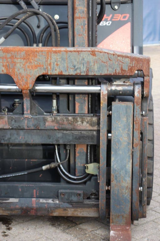 Fenwick-Linde H30D-02 Diesel Forklift 3000kg 7.0m 2014 2014 Fenwick-Linde H30D-02 2014 1 Forklift image 11