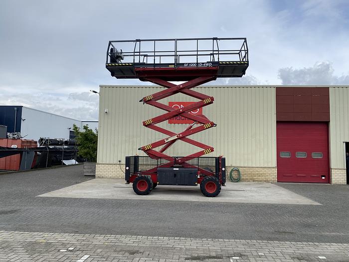 2001 Airo SF1200-D-4WD, 4x4 Schaar hoogwerker, 14 meter 2001 AIRO SF1200-D-4WD, 4x4 Schaar hoogwerker, 14 meter 2001 1 ima...