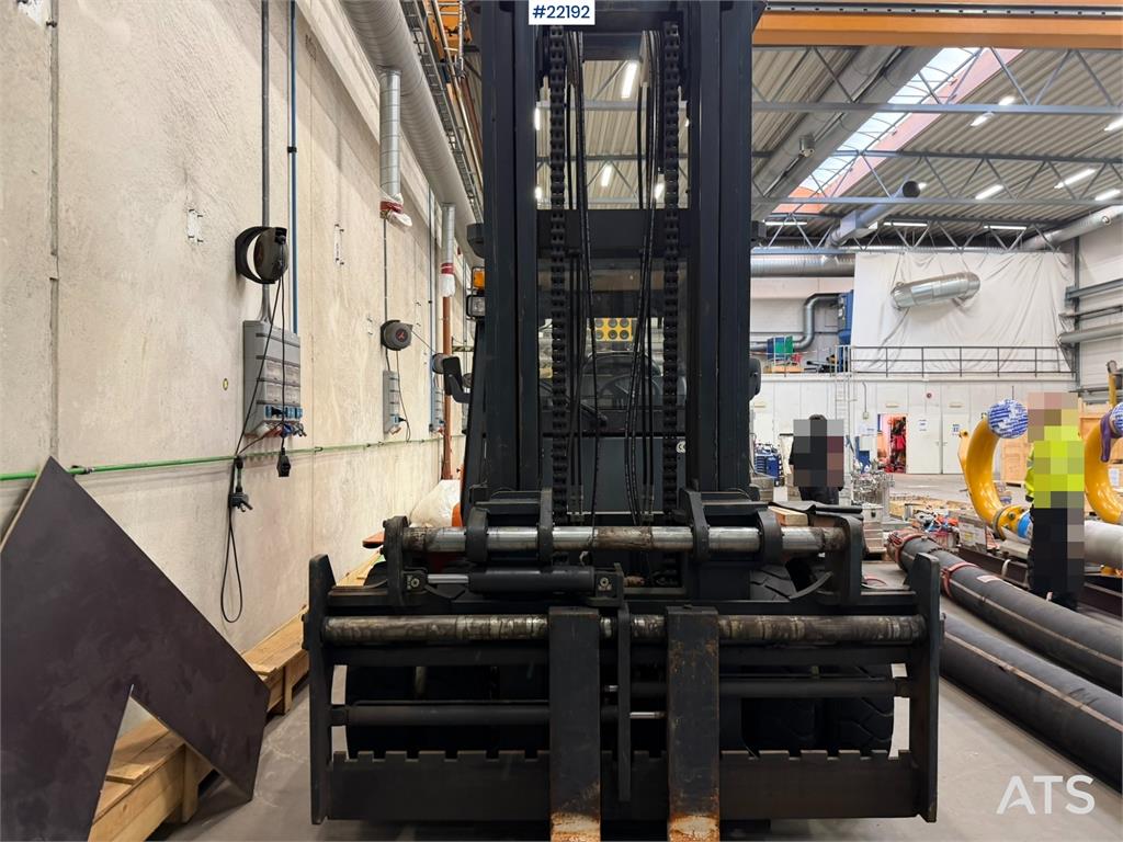Maximal FD100T-MWL3 10-ton fork lift truck as a repair obj 2010 22192 Maximal FD100T-MWL3 10-ton fork lift truck as a repa...