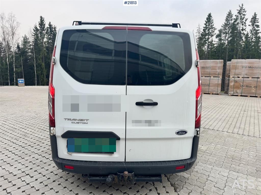 Ford Transit 4x2 Van with 2 Sets of Tires 2016 21813 Transit 4x2 Van with 2 Sets of Tires 2016 1 Closed vans image 5