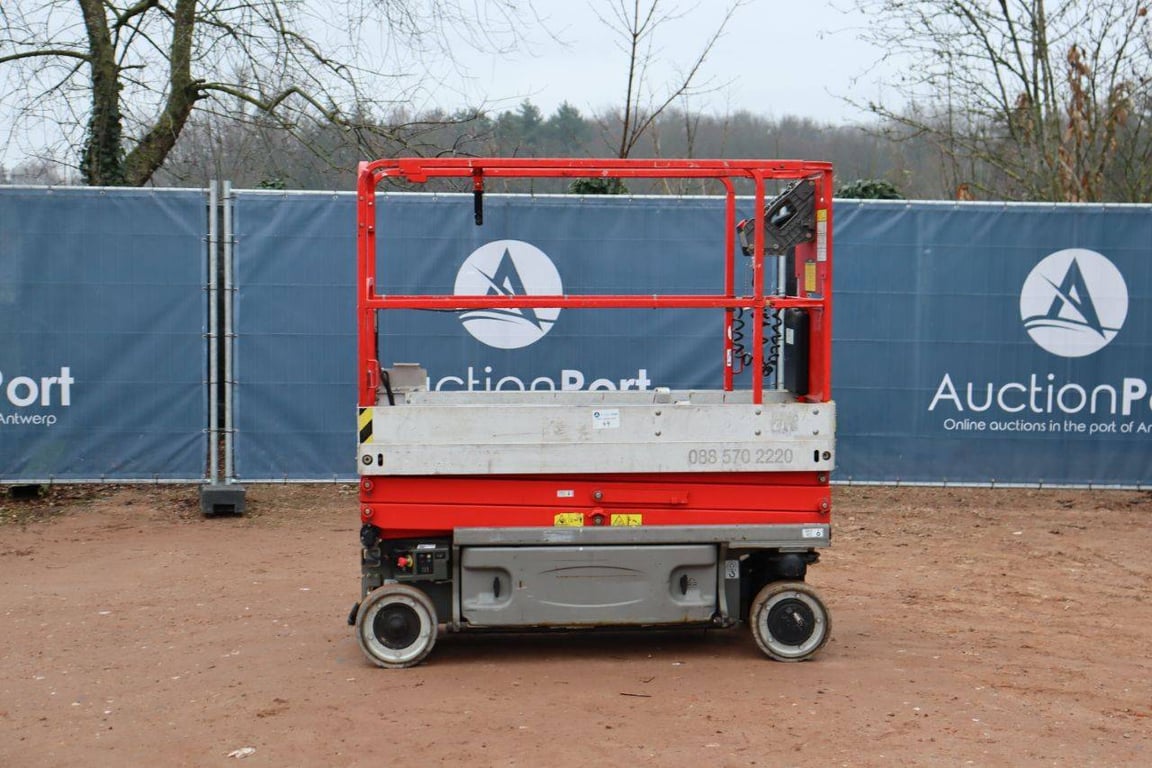 JLG 1930ES Electric Scissor Lift 7.8m 2014 2014 1930ES 2014 1 Scissor Lifts image 2