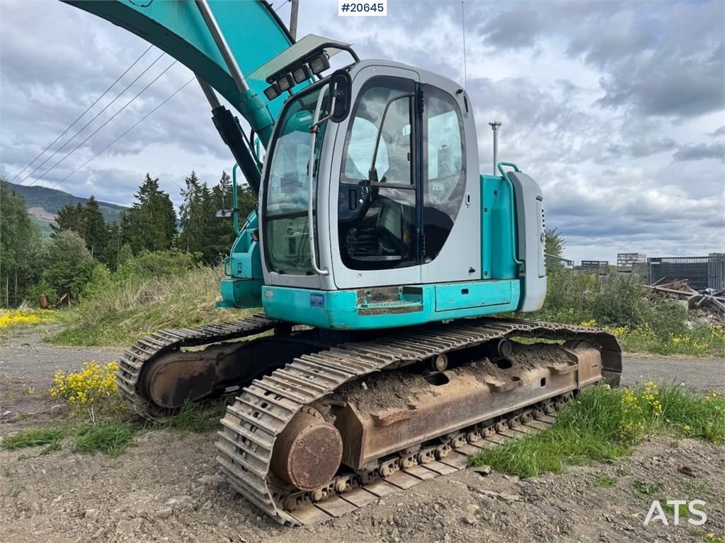 Kobelco SK235SR Tracked excavator w/ Rototilt and bucket. 2000 20645 SK235SR Tracked excavator w/ Rototilt and bucket. 200...