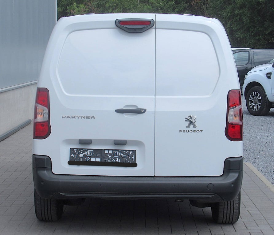 Peugeot Partner 1.5 BlueHDi Automatic Diesel 2023 2023 Peugeot Partner (III) 1.5 BlueHDi Automatic 2023 1 image 6