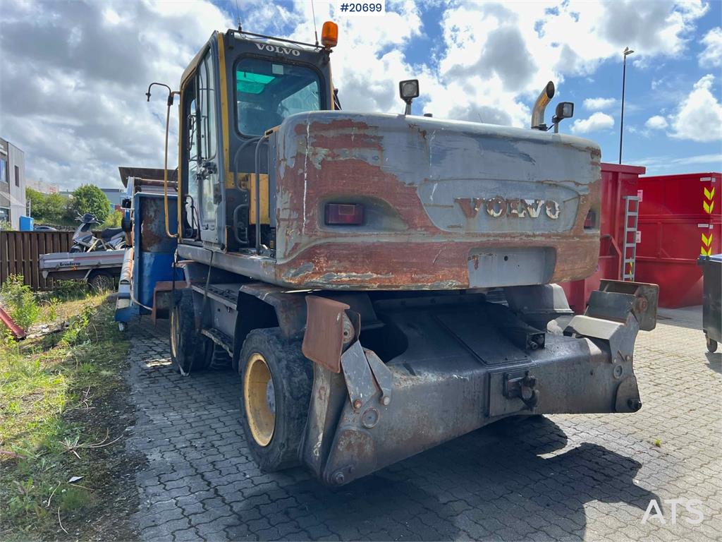 Volvo EW160B wheeled machine w/ support leg and shear 2004 20699 EW160B wheeled machine w/ support leg and shear 2004 1 Cr...