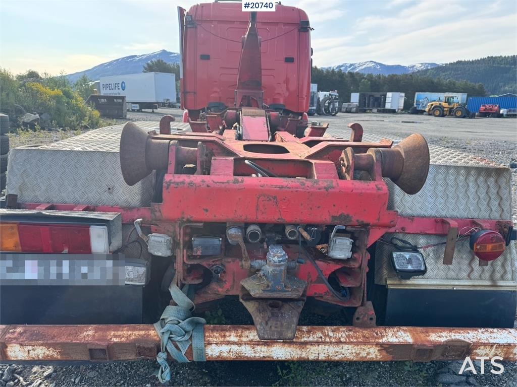 Scania R124 Hook truck. Partial Rep. object. 1997 20740 R124 Hook truck. Partial Rep. object. 1997 1 image 14