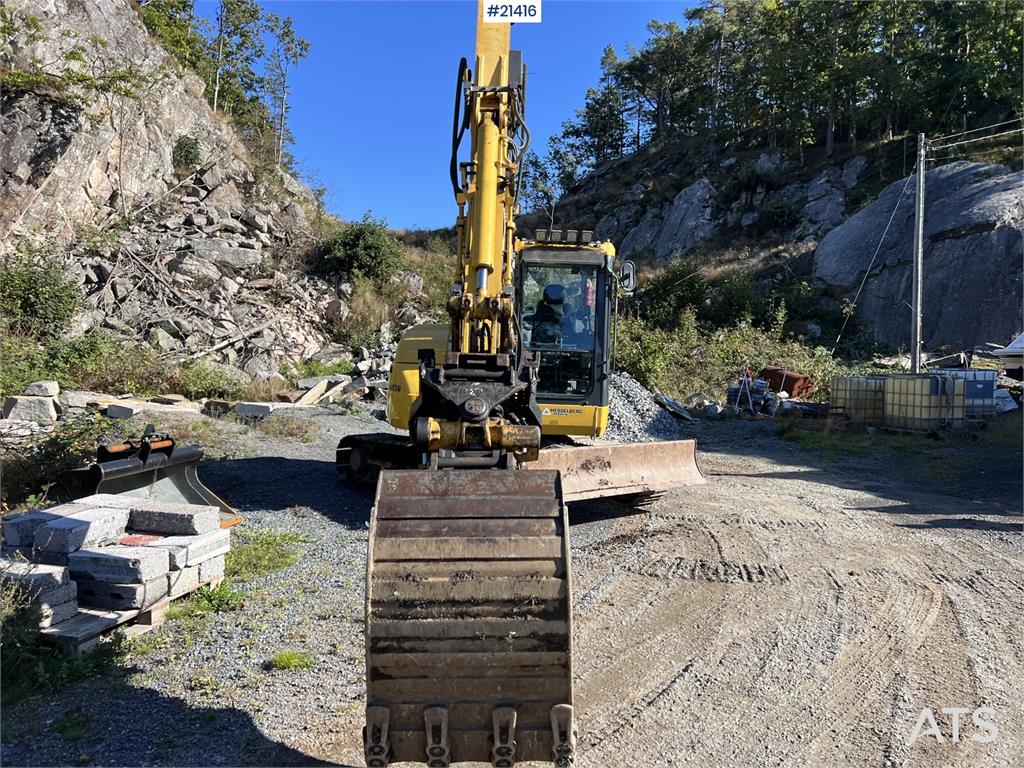 Komatsu PC78us Excavator w/ Rototilt, sanding bucket, narr 2015 21416 PC78us Excavator w/ Rototilt, sanding bucket, narr 2...