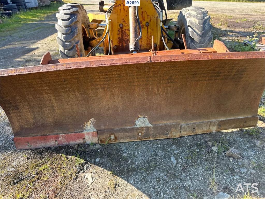 Nordverk 130 HVT grader w/ extra tires on rim. WATCH VIDEO. 1972 21129 Nordverk 130 HVT grader w/ extra tires on rim. WATC...