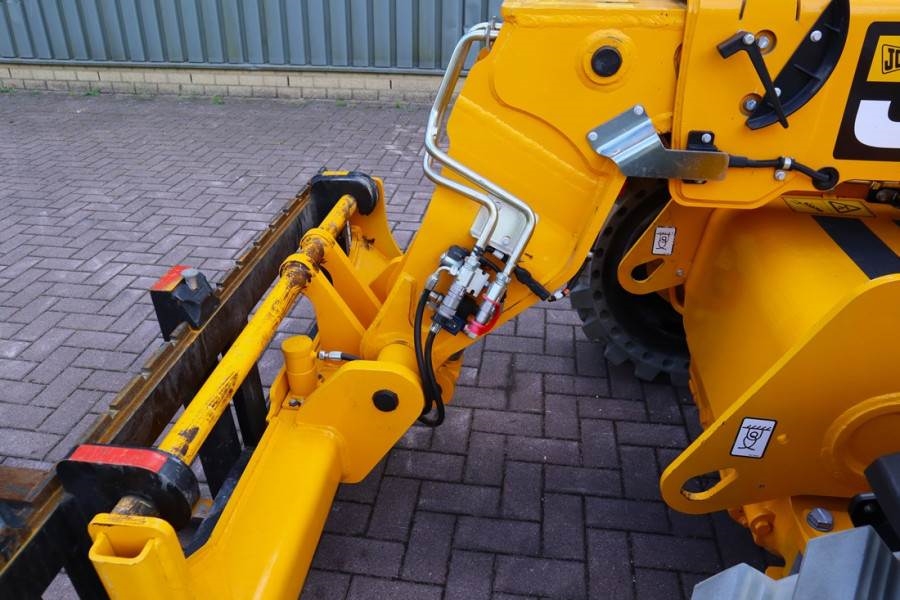 JCB 525-60E Guarantee! Fully Electric, 2500kg Capacity 2022 JCB - 525-60E - 63192 525-60E Guarantee! Fully Electric, 2500k...