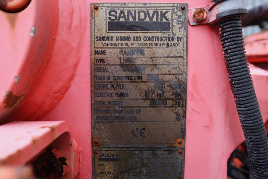 Sandvik LH410 Diesel, 4x4 Drive, 10t Capacity, Tilting Buc 2010 SANDVIK - LH410 - 30083 LH410 Diesel, 4x4 Drive, 10t Capac...