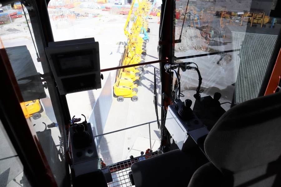 Heavy machinery product image - Image 5 of 15