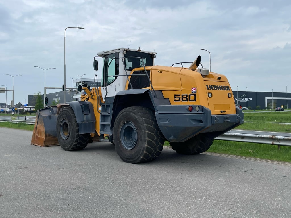 Liebherr L580 2015 70001770 L580 2015 1 image 3