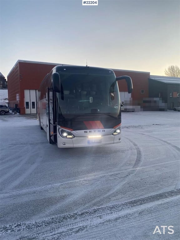 Setra S 515 HD bus w/ 49+2+1 seats, and low km condition 2017 22204 Setra S 515 HD bus w/ 49+2+1 seats, and low km conditi...