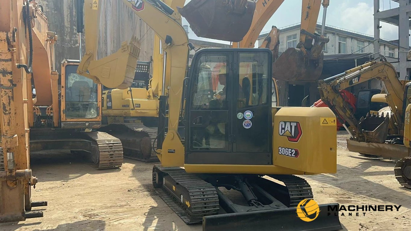 306 CATERPILLAR used mini excavator hot sale 306 2021 1 image 2