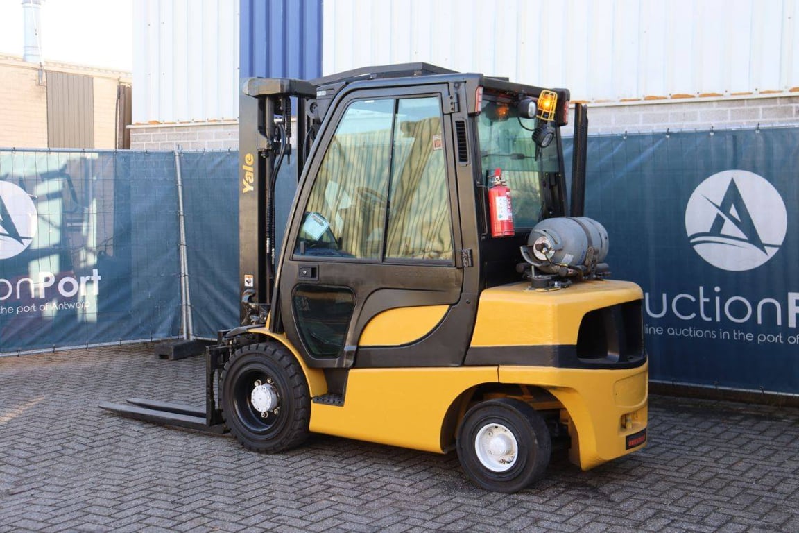 Forklift Yale GLP30VX LPG 2510kg 4.91m 2013 2013 GLP30VX 2013 1 Forklift image 3