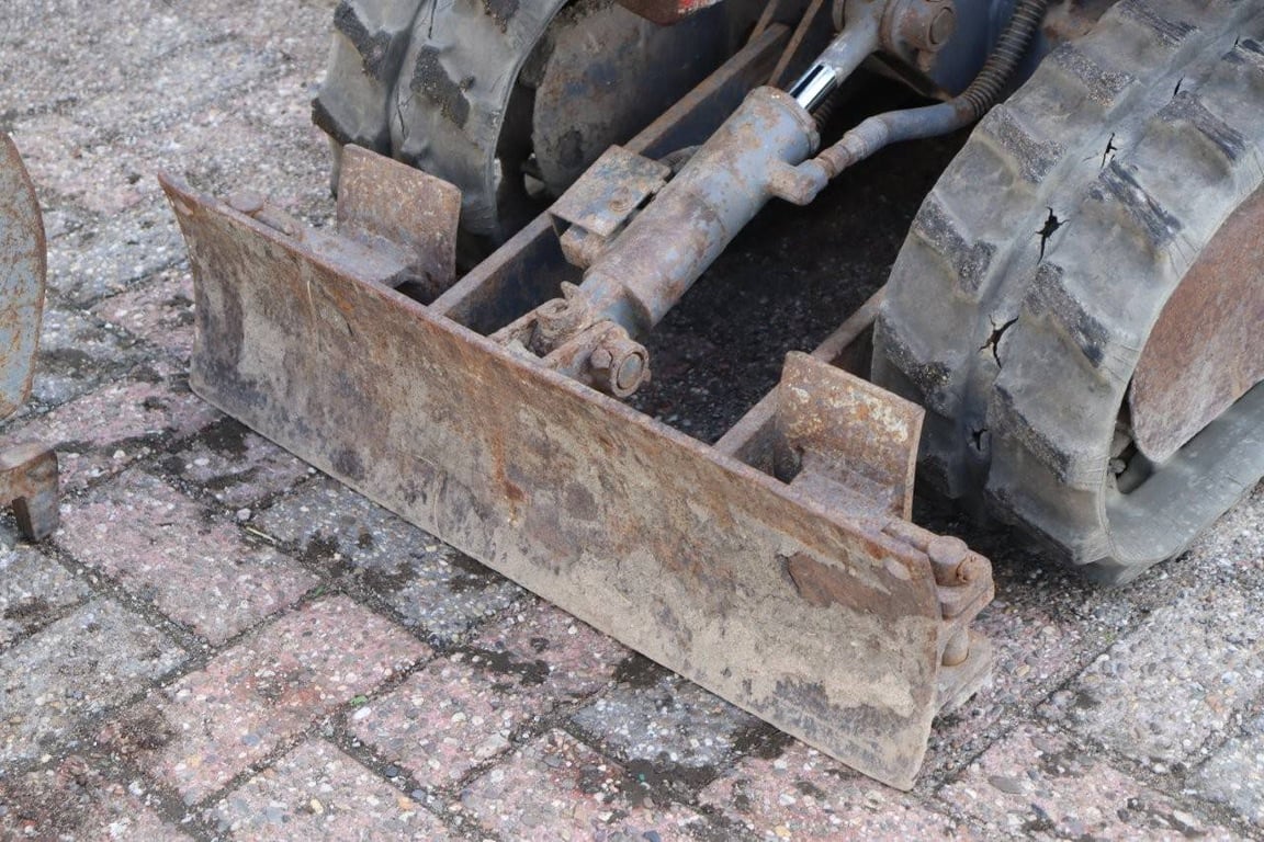 Mini excavator Takeuchi TB108 Diesel 2006 2006 TB108 2006 1 image 13