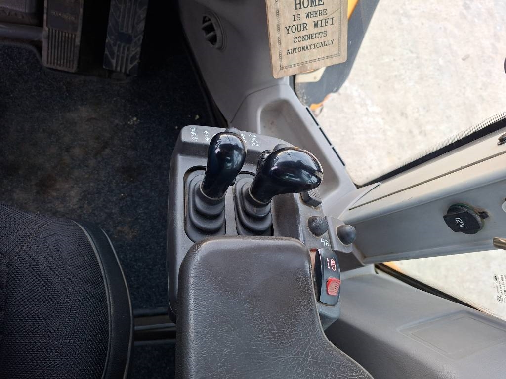 Volvo L 150 H (New Tyres) 2016 ATR-2030 L 150 H (New Tyres) 2016 1 Wheel Loaders image 11