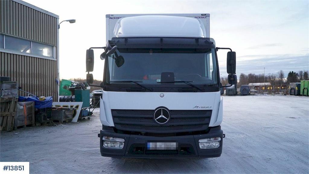 Mercedes-Benz Atego 818 box truck. Low km. 2016 13851 Atego 818 box truck. Low km. 2016 1 image 11