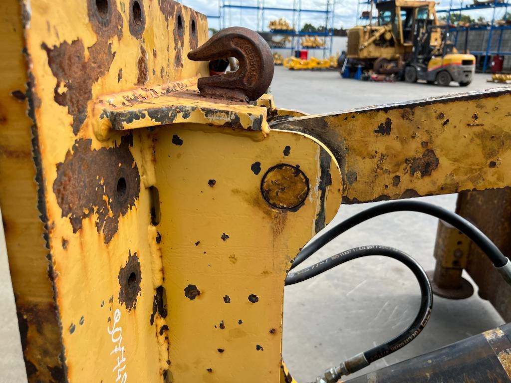 CAT 12H / 120M / 120H / 140G / 140H / 140K / 140M / 14 2025 907742 12H / 120M / 120H / 140G / 140H / 140K / 140M / 14 2025...